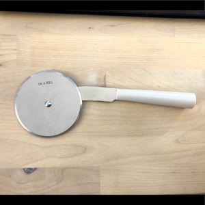 Kate Spade On a Roll Pizza Cutter